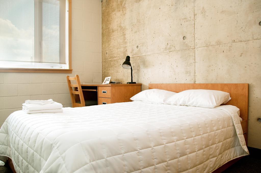 Humber College Lakeshore Campus Residence Toronto Room photo